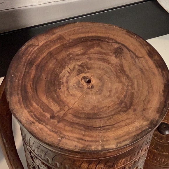 Vintage Hand Carved Wood Floral Pattern Ice Bucket With Lid Handle - Picture 11 of 12